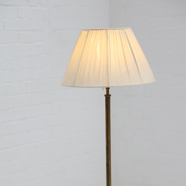 G3236 Floor Lamp by Josef Frank for Svenskt Tenn, 1940s, in Good conditions. Designed 1920 to 1949 This piece has an...