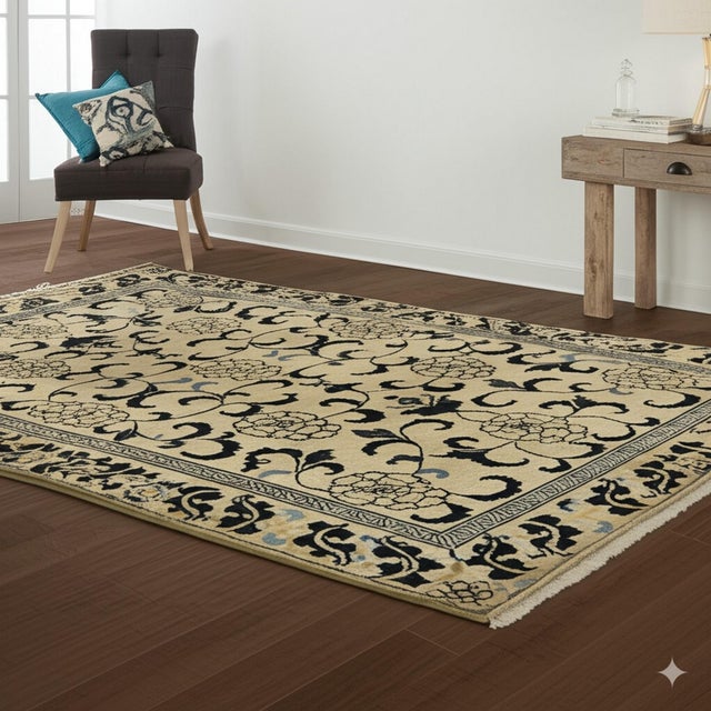 6x9 Willow Lydia Gold Classic Floral Medallion Hand Knotted Wool Carpet Rug For Sale In New York - Image 6 of 7