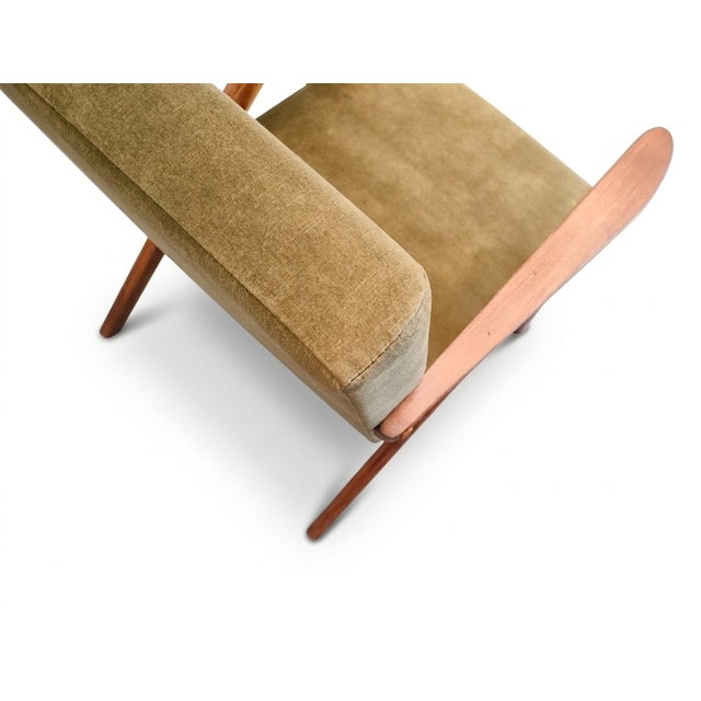 B-310 VAR Lounge Chair in Forest Green Velvet by Henryk Dutka, Poland, 1960s For Sale - Image 6 of 10
