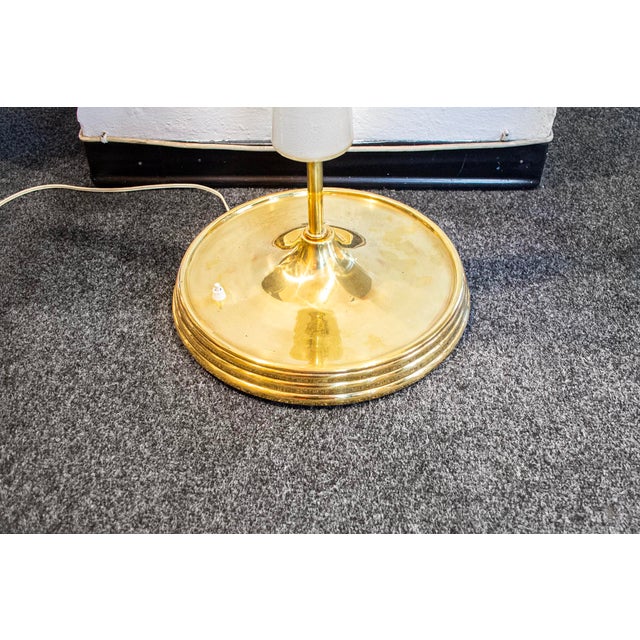 Brass and Glass Floor Lamp by Tomaso Buzzi, Italy, 1950s For Sale - Image 4 of 6