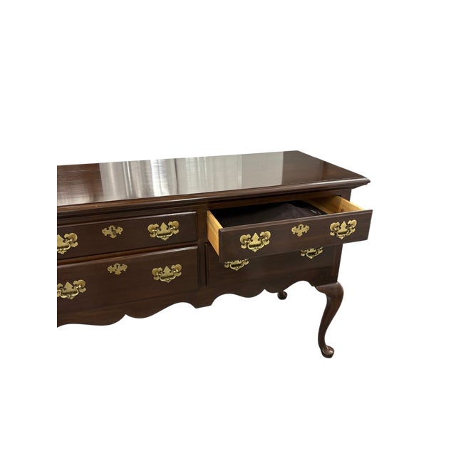 Queen Anne Late 20th Century Harden Queen Anne Style Solid Cherry Sofa Sideboard Console Table For Sale - Image 3 of 15