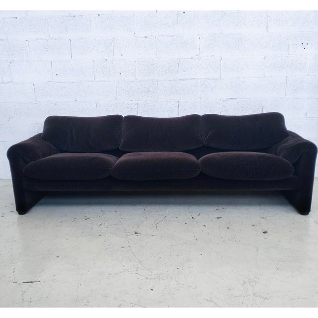 Mid-Century Modern Maralunga 3-Seater Sofa in Velvet by Vico Magistretti for Cassina, 1960s For Sale - Image 3 of 12