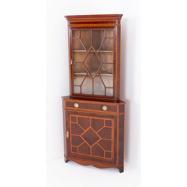 Wood Sheraton Revival Corner Cabinet in Mahogany Marquetry, 1920s For Sale - Image 7 of 7