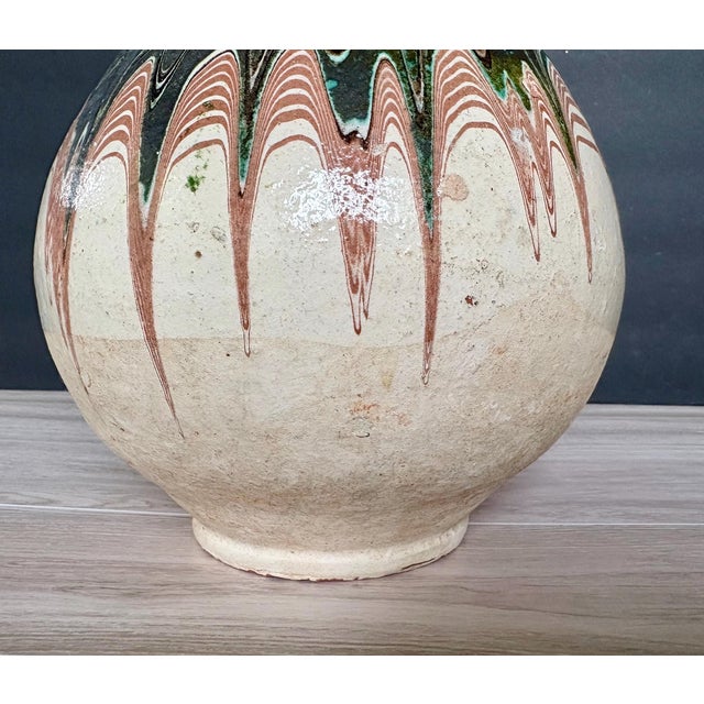 Antique Kınık Pottery Jug – 1920s Turkish Terracotta Surahi, Hand-Painted Folk Art, Ottoman Era Earthenware, 13” For Sale - Image 4 of 9