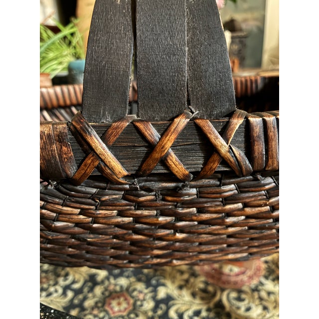 1960s Vintage MCM Japanese Willow Weave Bamboo Handwoven Basket Triple Arch Handle Japandi / Mingei For Sale - Image 5 of 8