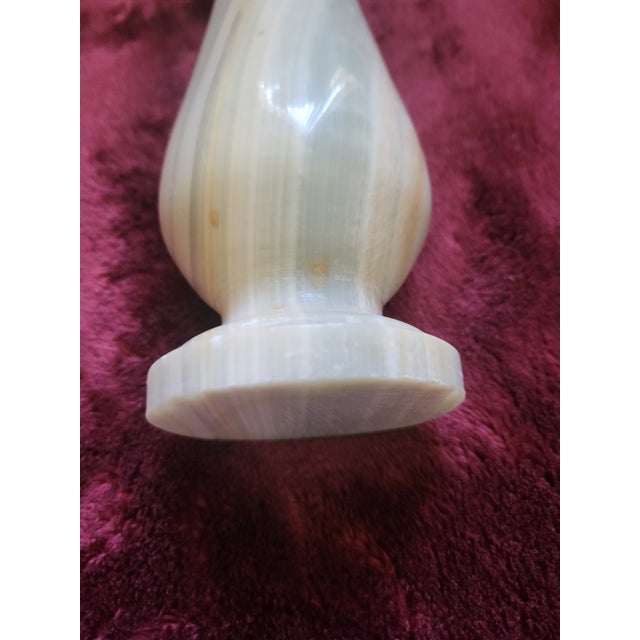 Mid 20th Century Neoclassical Neutral Marble Vase For Sale - Image 4 of 9