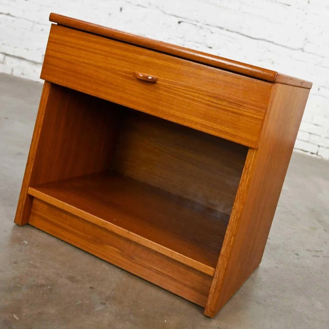 Handsome Scandinavian Modern teak nightstand or end table with single drawer by FBJ Mobler. Beautiful condition, keeping...