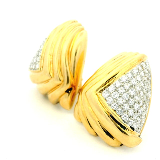 Vintage Italian 18k Gold & 3 Carat Diamond Sculptural Clip-on Earrings, Pair For Sale - Image 10 of 12
