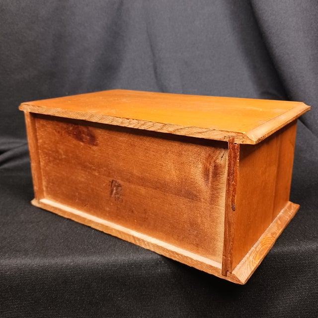 Early 20th Century English's Needles Antique Miniature Tabletop Oak & Pine Spool Cabinet For Sale - Image 5 of 17