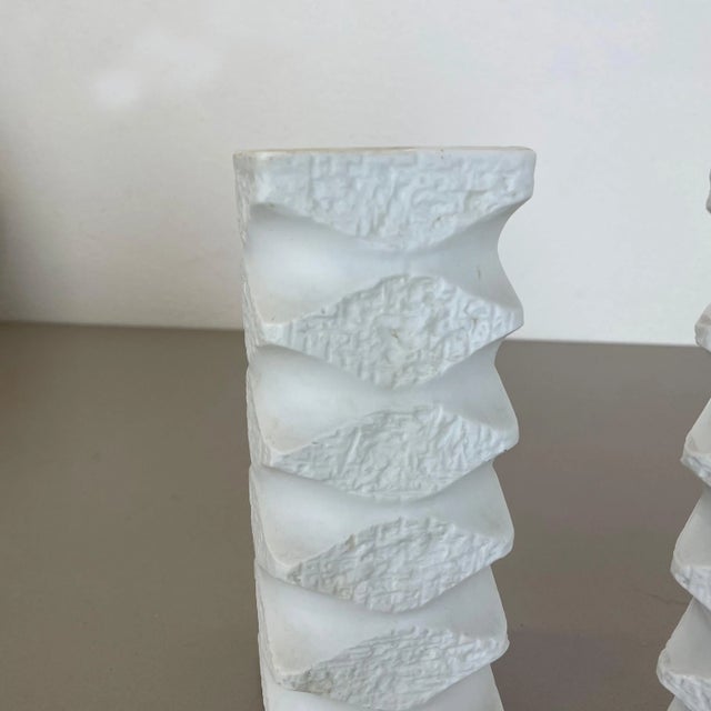 White Original Porcelain Op Art Vases by Royal Bavaria KPM, Germany, 1970s, Set of 2 For Sale - Image 8 of 18