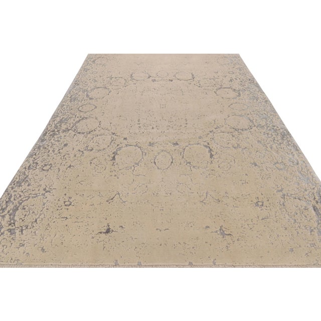 2010s Rug & Kilim’s Modern Rug in Silver-Gray With Cream Abstract Patterns For Sale - Image 5 of 8