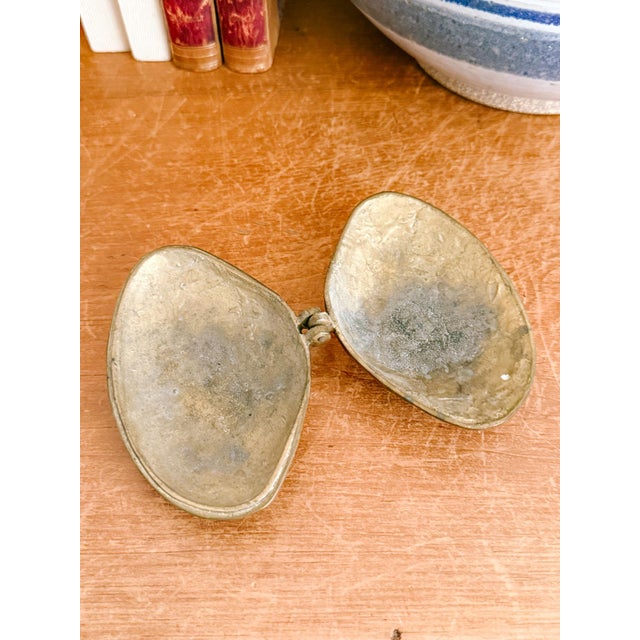 Metal Vintage Brass Clam Shell Trinket Box, Hinged For Sale - Image 7 of 11