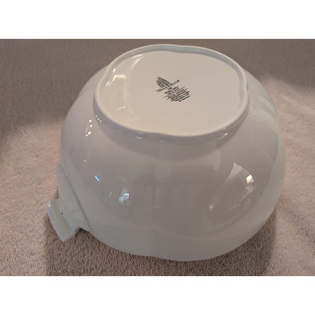 1980s Villeroy & Boch "Arco Weiss" 2.5 Qt Covered Vegetable/Tureen For Sale - Image 13 of 17