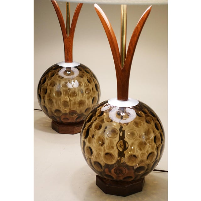 1960s 1960s Matched Pair XL Tiki Modern Pineapple Sculpture Glass Globe Walnut Table Lamps Witco For Sale - Image 5 of 10