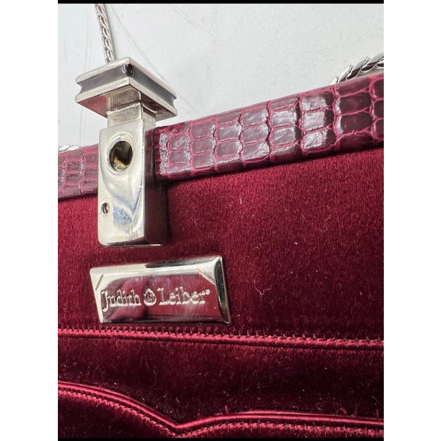 1990s Judith Leiber Lizard Skin Brown Burgundy Day Evening Handbag Gem Enamel Vintage For Sale - Image 9 of 12