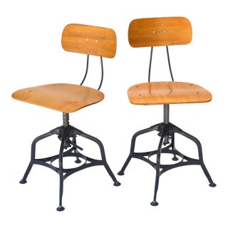 Mid Century Toledo Metal Furniture Co. Uhl Adjustable Swivel Stool Pair For Sale