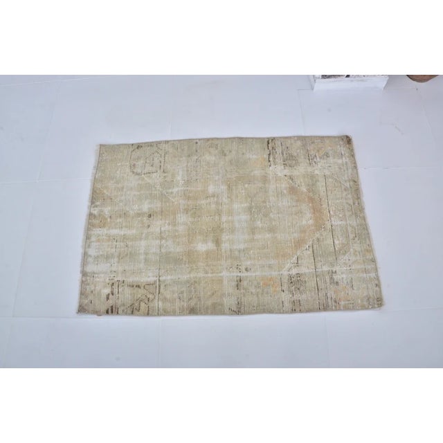 Turkish 1950s Small Oushak Floral Carpet For Sale - Image 3 of 10