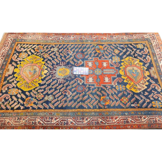 A large town in the Greater Hamadan Weaving Area, specializing in single-wefted scatters, room sizes, gallery carpets,...