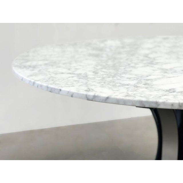 Black Vintage Round Model T69 Dining Table in Marble attributed to Osvaldo Borsani for Tecno, 1970s For Sale - Image 8 of 10