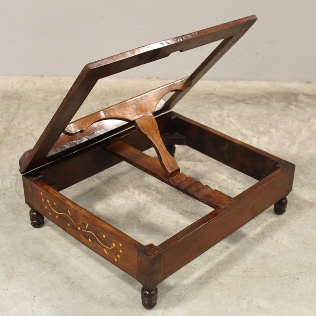 19th Century Italian Table Lectern in Walnut For Sale - Image 5 of 13