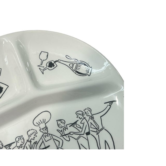 1950s Vintage Set of 4 Royal China Company Mid Century Modern Divide BBQ Ceramic Plates Barbecue 1950s For Sale - Image 5 of 7
