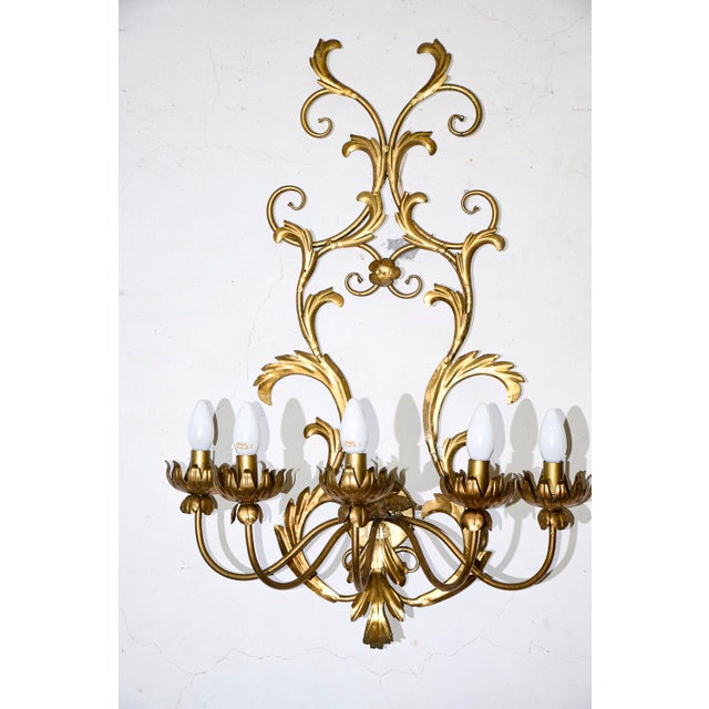 5-Light Wall Sconce in Gilded, Decorated Wrought Iron in the style of Banci Florence For Sale - Image 3 of 8