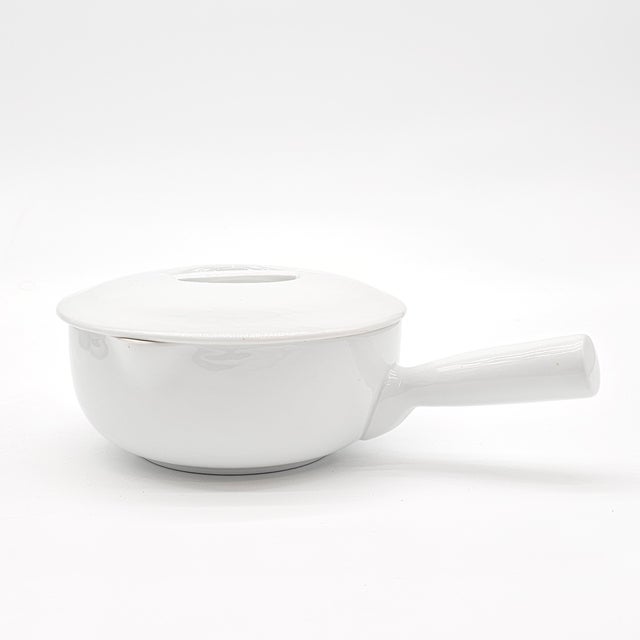 Contemporary Apilco France White Porcelain Covered Soup Bowl With Handle, 10" For Sale - Image 3 of 12