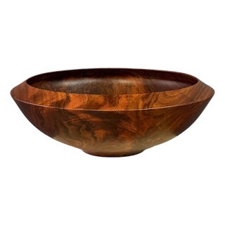 Bruce Mitchell Claro Walnut Turned Bowl, 1981 – Sculptural Studio Wood Vessel For Sale
