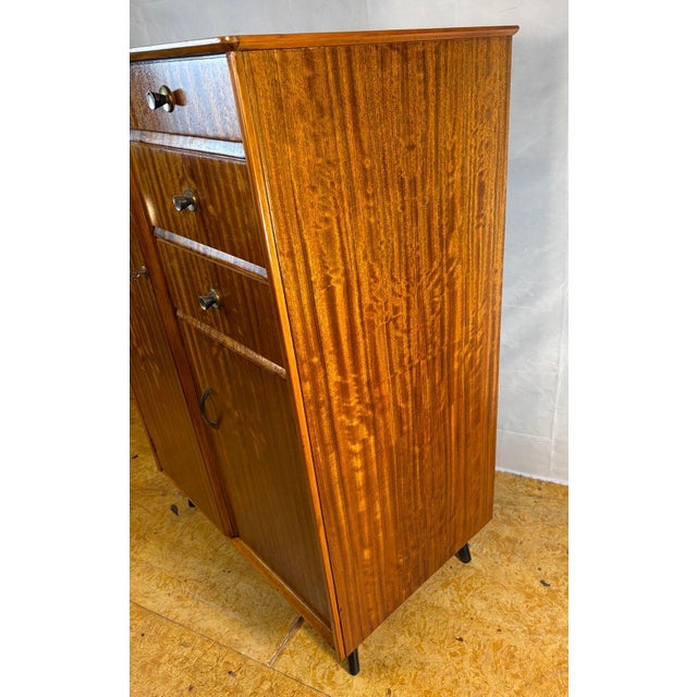 Mid-Century Modern Teak Wardrobe by Austinsuite, 1960 For Sale - Image 12 of 15
