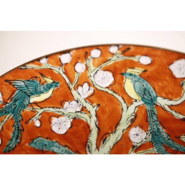1970s Macau Famille Rose Satsuma Style Raised Figural Charger Plate For Sale - Image 13 of 16