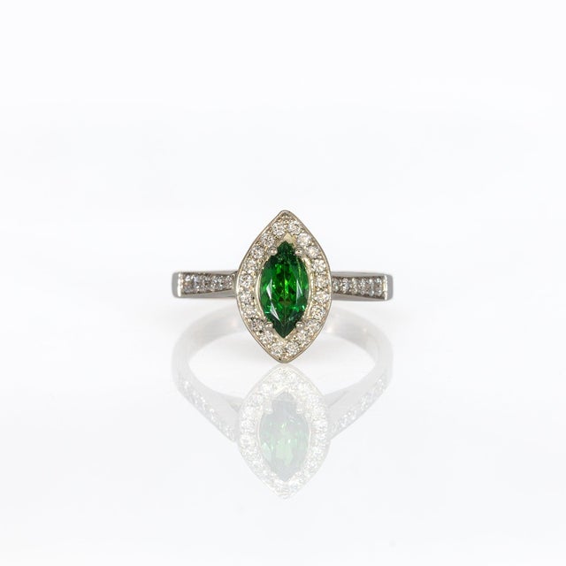 2020s Tsavorite Garnet Ring With Natural Diamond Accents: Solid 14k Gold, Size 6.75 For Sale - Image 5 of 9