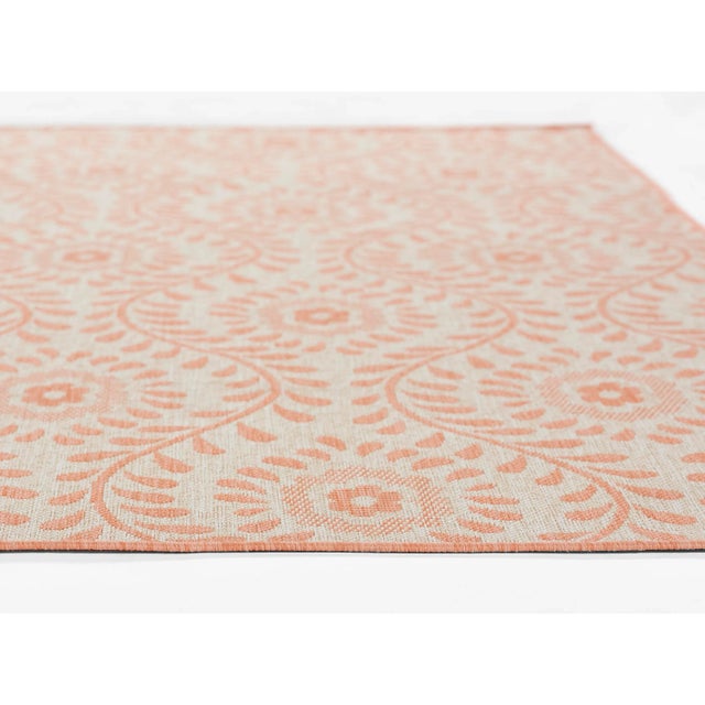 Contemporary Momeni Contemporary Indoor/Outdoor Riviera Vine Rug in Coral, 6'6" x 9' For Sale - Image 3 of 9