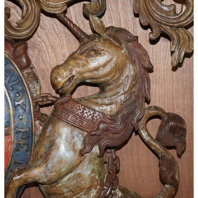 Royal Handcarved Armorial Crest Coat of Arms in Painted Polychrome, 1707-1714 For Sale - Image 13 of 18