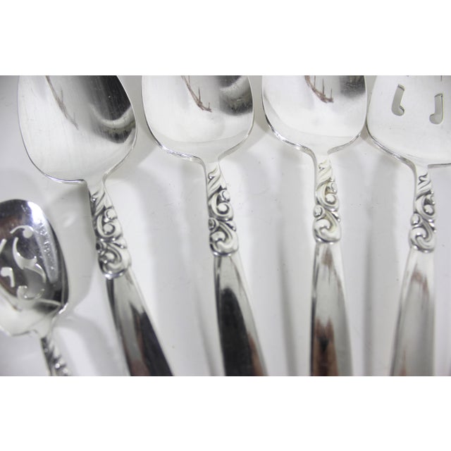 Mid-Century Modern 1955 Hostess Set South Seas Community Silverplate Serving Spoons Pieces, Hosting Utensils, Large Spoon Fork - 6 Piece For Sale - Image 3 of 9