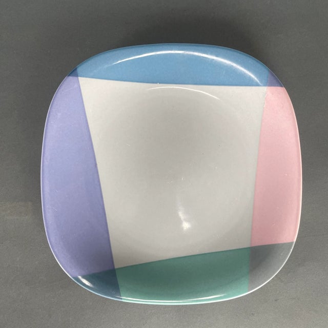 Postmodern Vintage 1980's Mikasa Tempo Eighty Video Color Block Square Dinner Plates- Set of 4 For Sale - Image 3 of 12