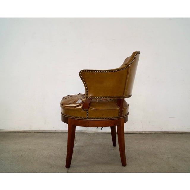 Wood 1960’s Mid-Century Modern Leather & Walnut Swivel Armchair For Sale - Image 7 of 12