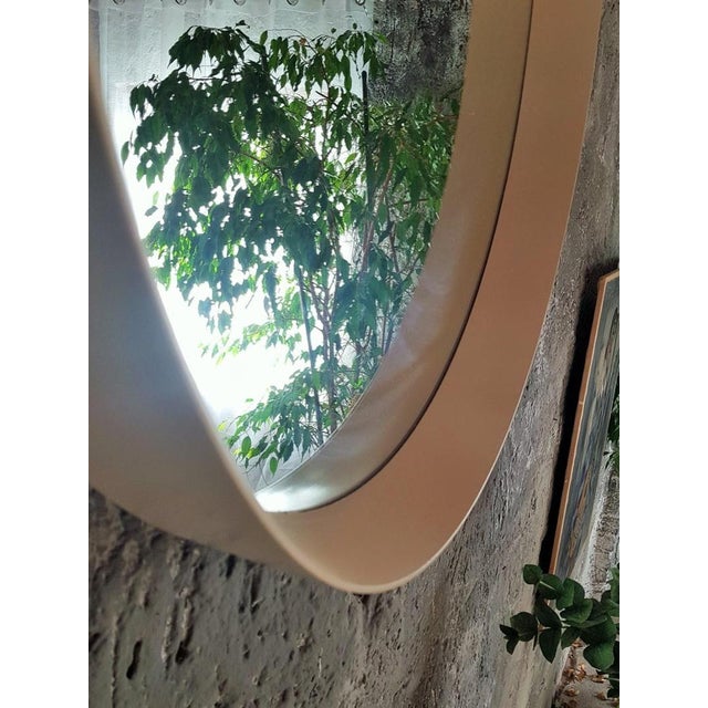 White Frame Round Wall Mirror, Italy, 1960s For Sale - Image 17 of 18