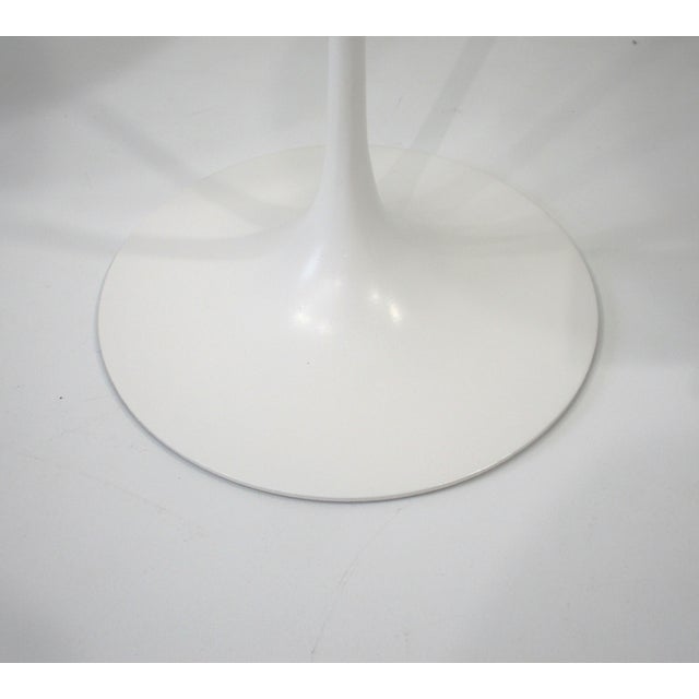 Mid-Century Modern Vintage Eero Saarinen Tulip Side Tables for Knoll For Sale - Image 3 of 7
