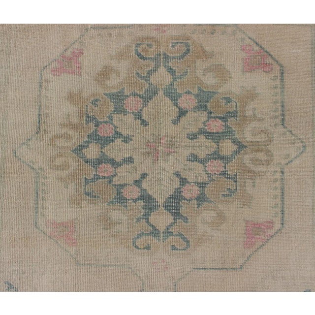 Faded Turkish Oushak Rug From Turkey With Blossom Medallion For Sale - Image 10 of 11