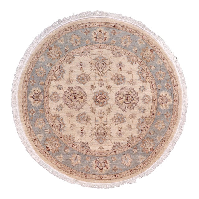 Boho Chic Ziegler Ivory/Gray Wool Runner Rug- 4'0'' X 4'1'' For Sale