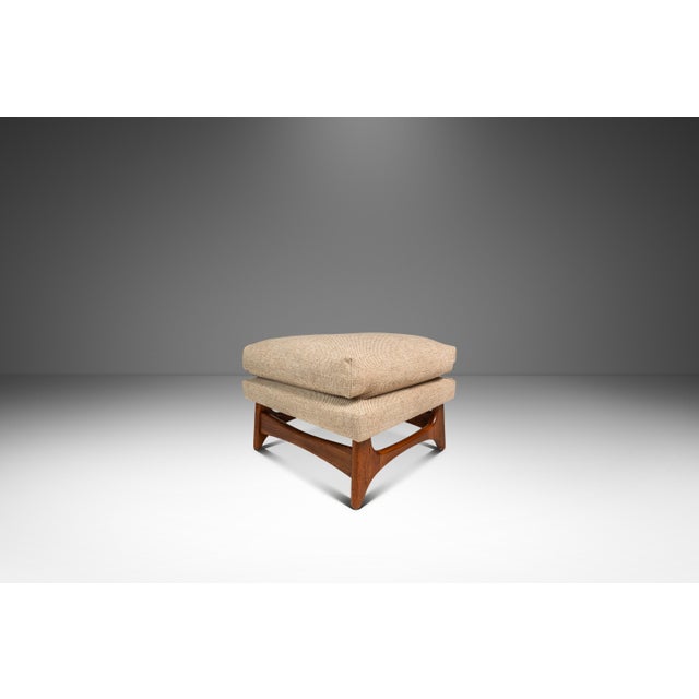 Beige Set of Two (2) Restored Mid-Century Modern Ottomans / Footstools in Oak in the Manner of Adrian Pearsall, Usa, C. 1960s For Sale - Image 8 of 18