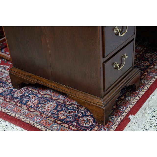 18th Century Late 19th Century English Mahogany Kneehole Desk For Sale - Image 5 of 9