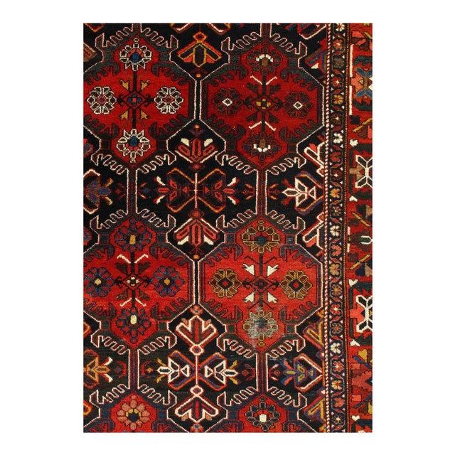 Offered is a gorgeous Persian Bakhtiari area rug. The luxurious hand-knotted pile is made from very fine lamb's wool and...