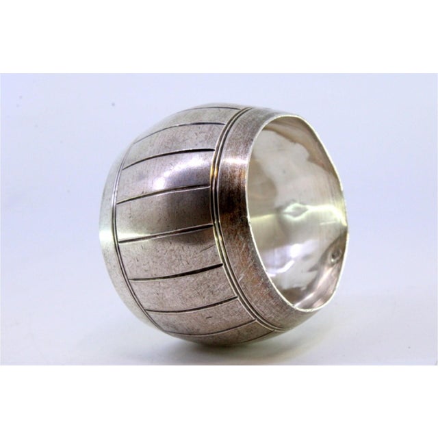 Silver Napkin Ring with Kite-Shaped Bands and Beaded Edges For Sale - Image 6 of 7