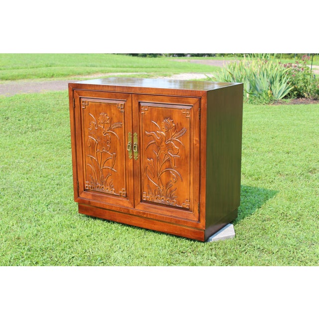 Henredon is one of my absolute favorite manufacturers of fine furniture made in the US, but they stopped making furniture...