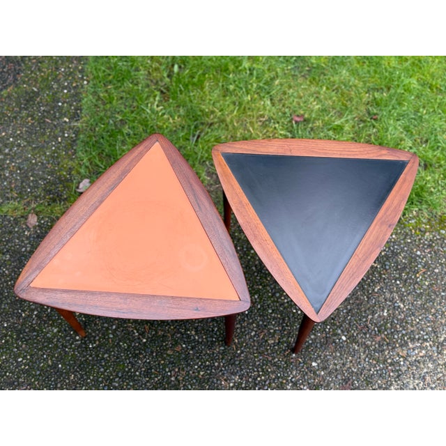 Set of 2 Walnut Arthur Umanoff Guitar Pick Triangular Nesting Tables Mid century modern classic piece !!! Tables are...
