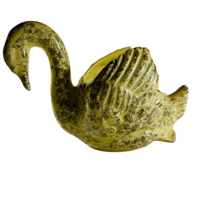 1950s Pioneer Pottery Company Usa Yellow 22 Kt Gold Design Swan Planter For Sale - Image 4 of 8