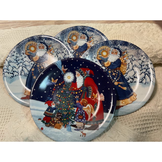 Holiday Dessert Plates Add a festive touch to your holiday table with these charming holiday dessert plates. Perfectly...