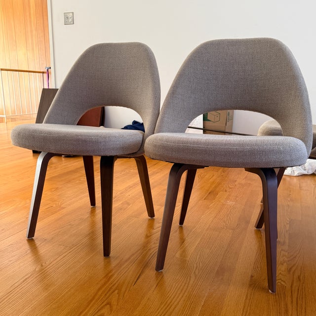 Knoll Set of 8 Saarinen Armless Executive Chairs for Knoll For Sale - Image 4 of 13