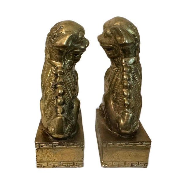 Chinoiserie Pair of Vintage Chinese Brass Clad Temple Foo Dogs Fu Lions Figurines Bookends For Sale - Image 3 of 7